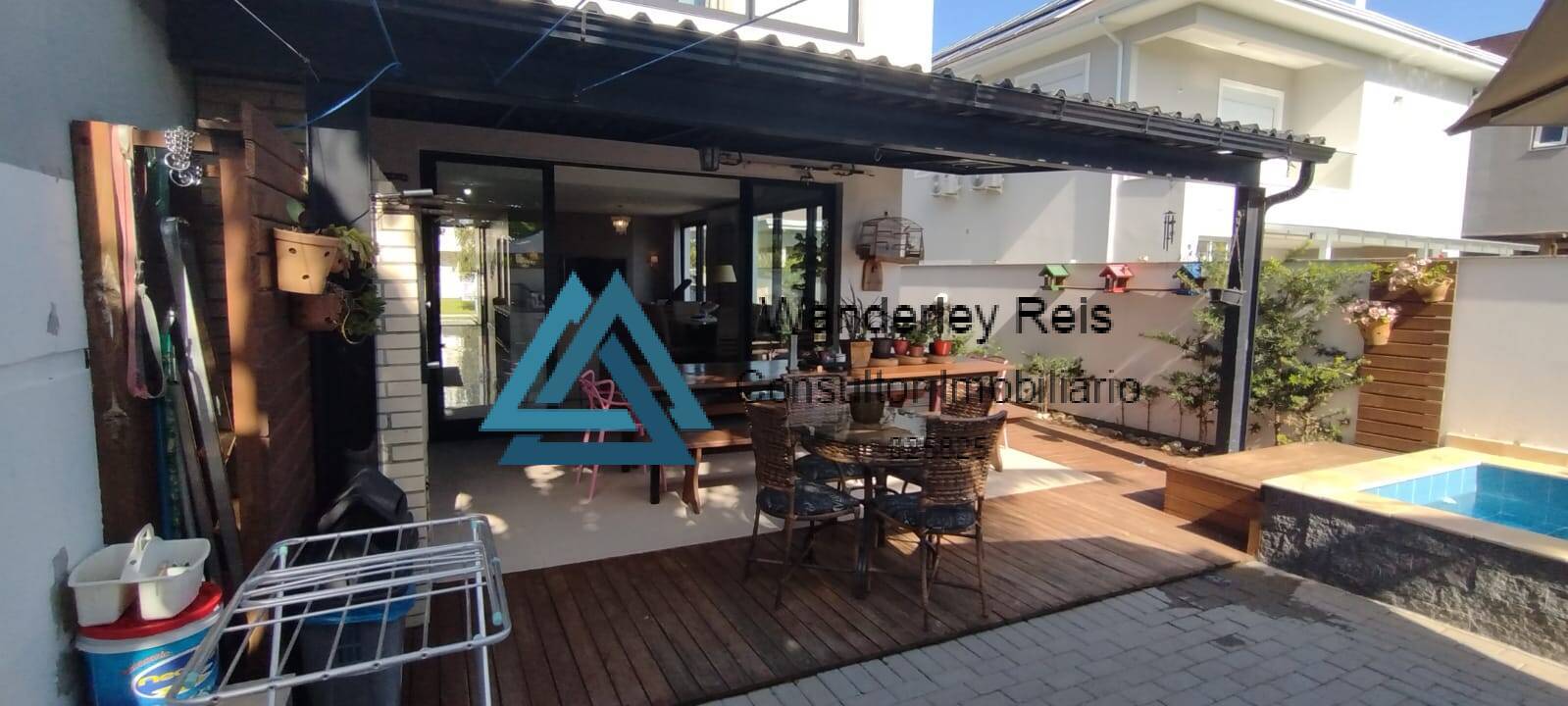 Casa à venda com 3 quartos, 215m² - Foto 33
