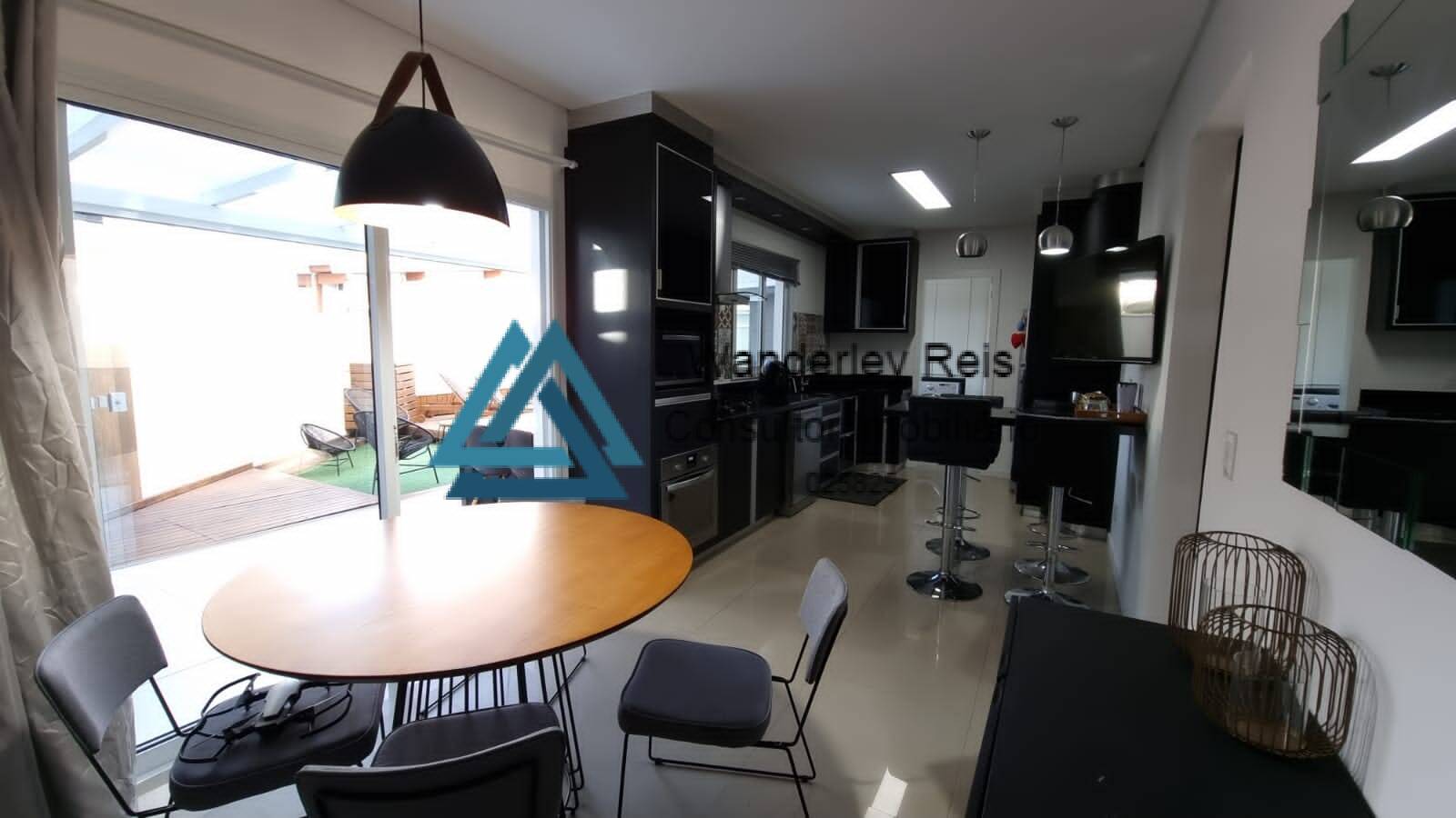 Casa, 3 quartos, 245 m² - Foto 46